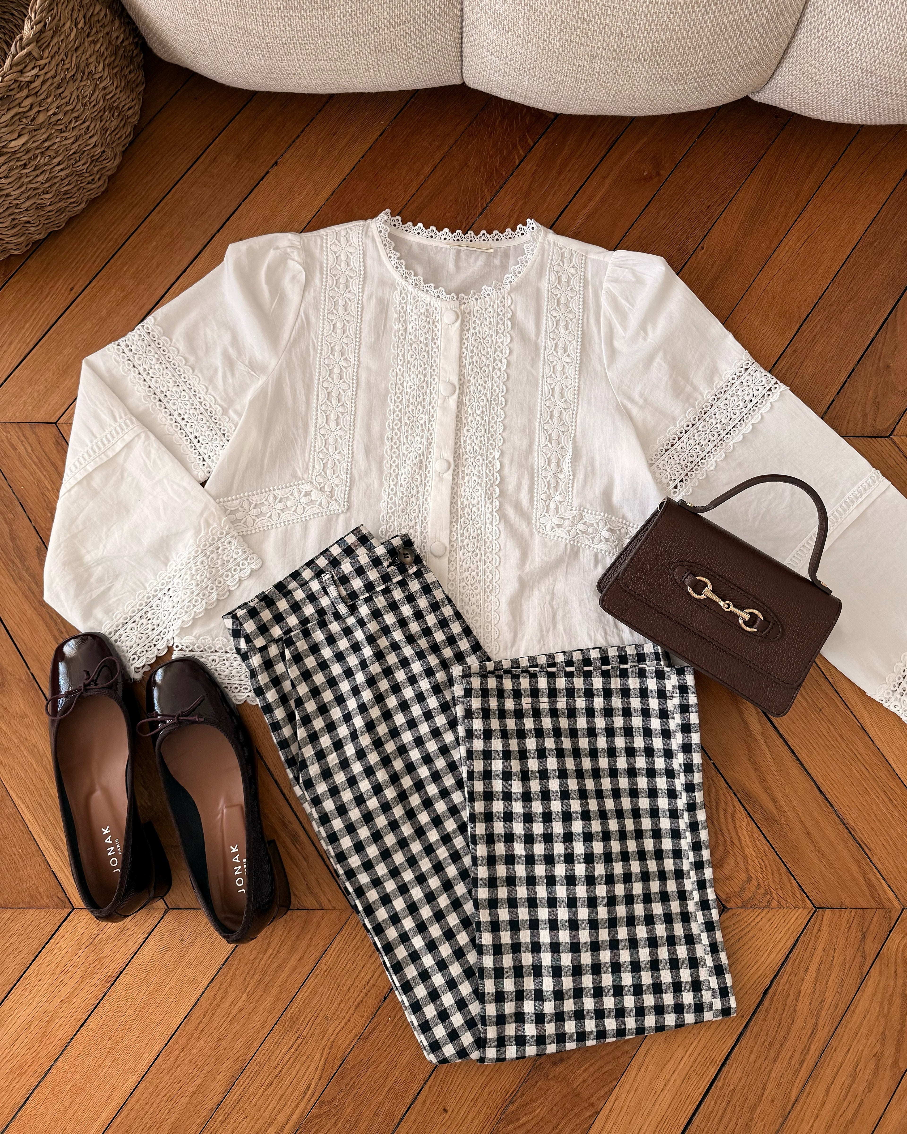 Jane - Geborduurde Blouse
