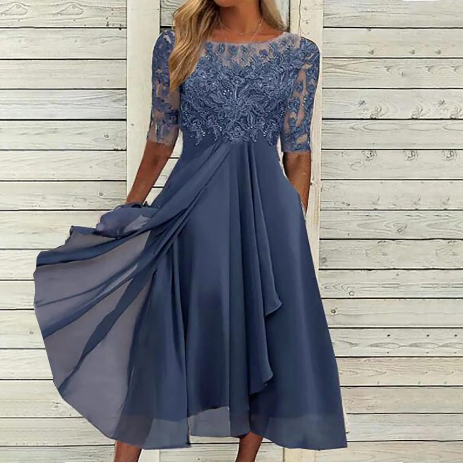 Puck™ | Elegante Midi-jurk van Kant